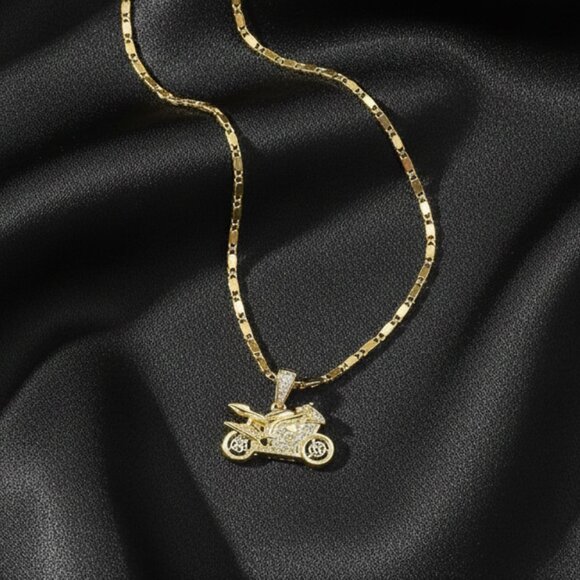 Men's Gold CZ Diamante Motorcycle Necklace 18" Chain Biker NWOT - Picture 3 of 8